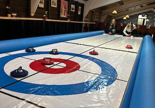 Inflatable curling