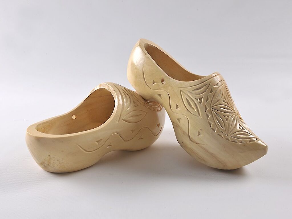 Wedding wooden shoes